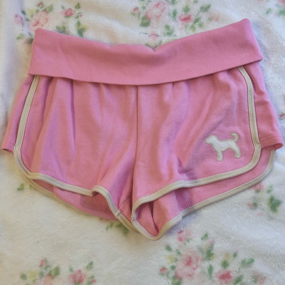 PINK Victoria's Secret Bubblegum Pink Ivy Terry Shorts Y2K Size Medium